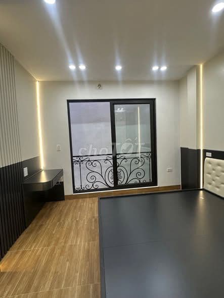 Nhà Minh Khai 5 tầng, gần phố, sổ đỏ chính chủ - Ảnh 3