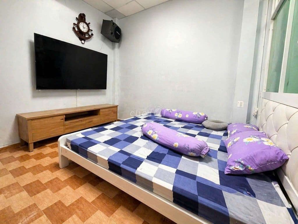 Giá cực TỐT sau lưng căn mặt tiền Bùi Đình Túy gấp bán 30m2_4T sân T - Ảnh 3