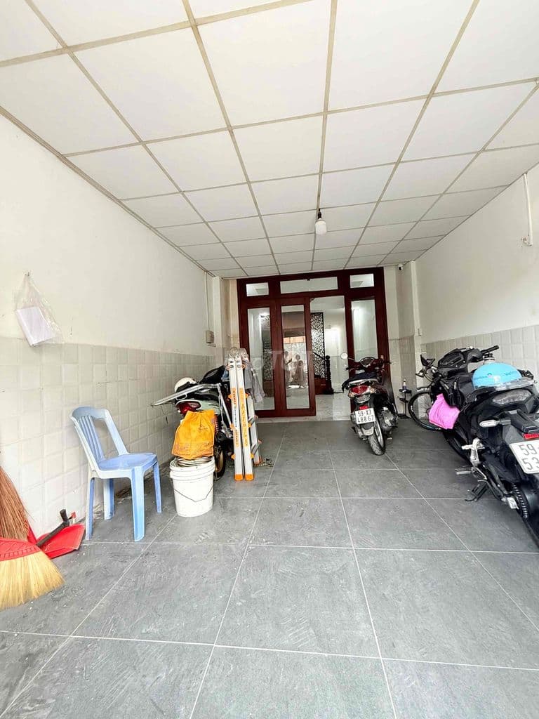 Bán nhà hẻm xe hơi Hiệp Bình Chánh, 68m2, 3 tầng, 4PN - chỉ 4,1 tỷ TL