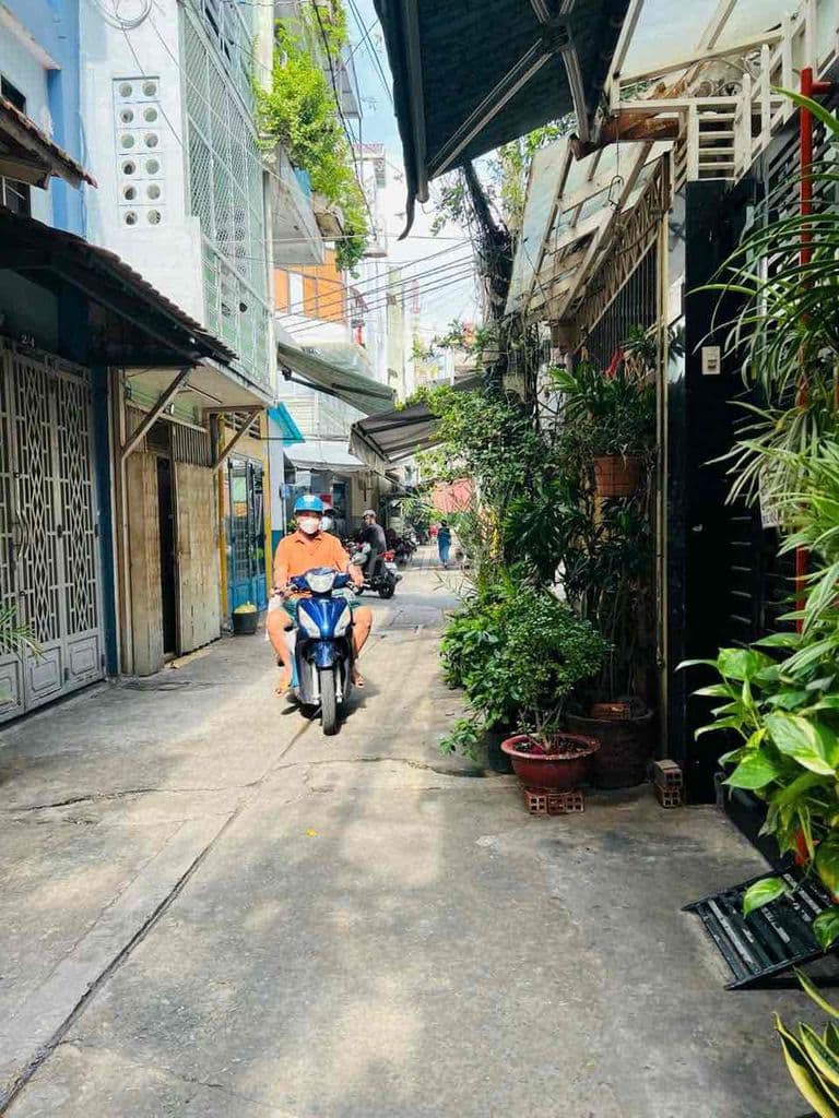 BÁN NHÀ 4 TẦNG HẺM XE HƠI CƯ XÁ ĐÔ THÀNH Q3. GIÁ: 6.8 TỶ TL - Ảnh 2