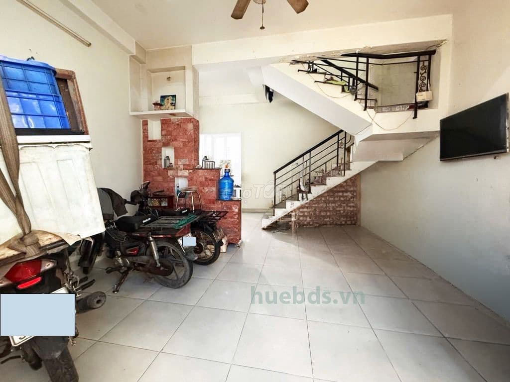 BÁN NHÀ QUẬN 7, 4.5X10, 2 TẦNG, CÁCH MT TRẦN XUÂN SOẠN 20M, 3.X TỶ