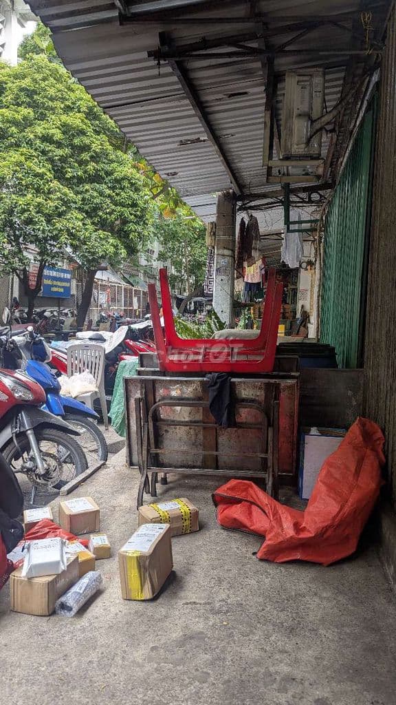 Nhà trệt Lô M chung cư Ngô Gia Tự