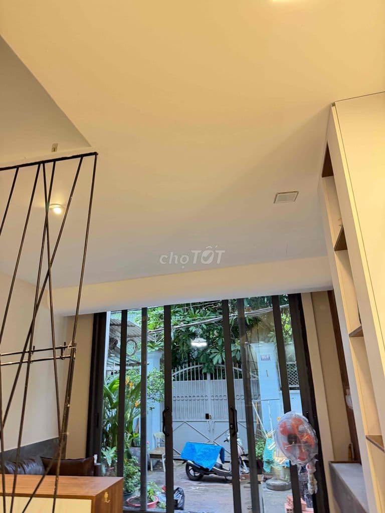 thu hút: 🏡 Nhà đẹp Full nội thất | 4PN | Hẻm xe hơi | Gần Q1 & Phú Mỹ - Ảnh 3