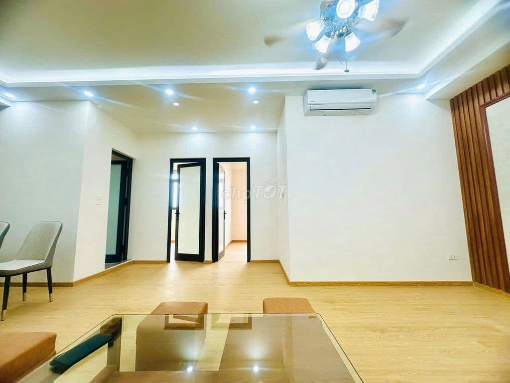 Bán căn hộ 2PN giá 5.35 tỷ phố Trần Quý Kiên, Cầu Giấy, LH An Minh