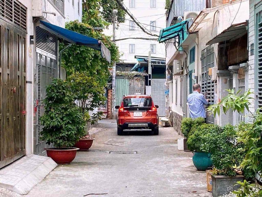 - Bán nhà đẹp hẻm xe hơi đs21, p8, GV -DT : 1 trệt 1 lầu, hẻm xe hơi đ