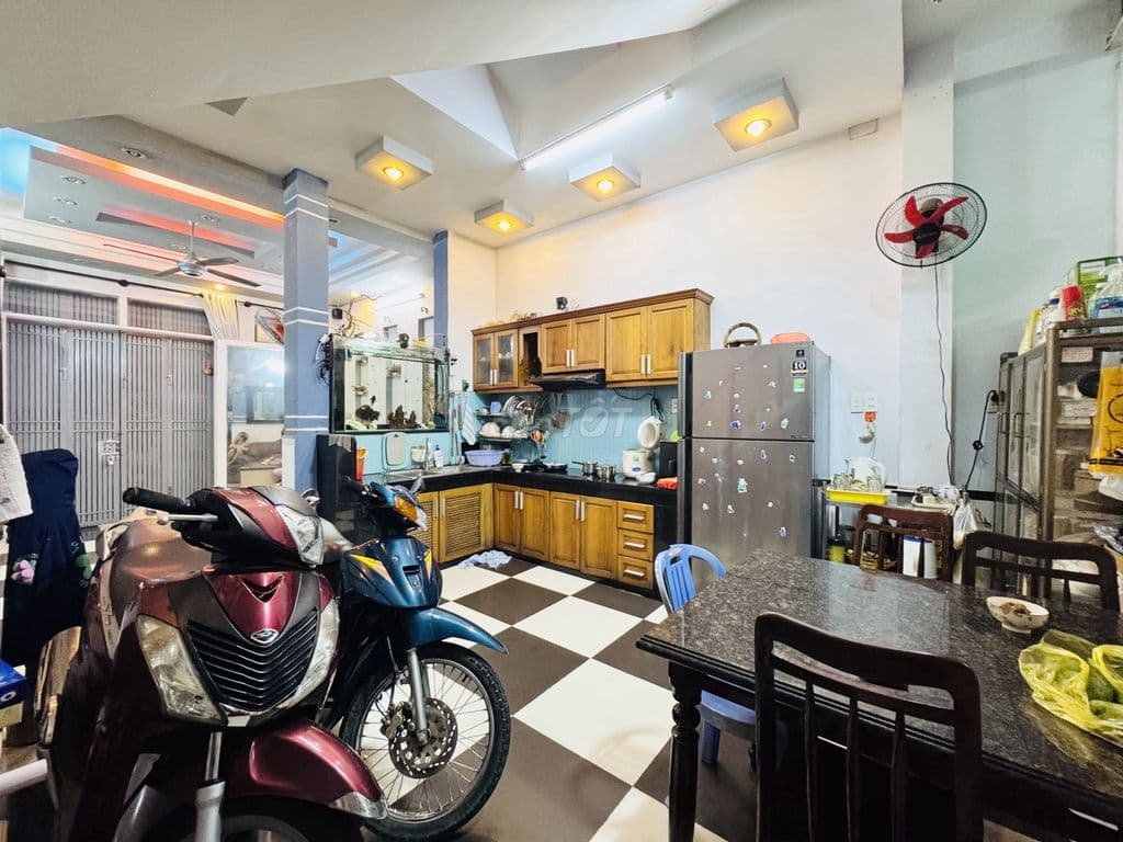 BÁN NHÀ NGANG 5 DIỆN TÍCH LỚN GIÁ HẠT DẺ THÀNH MỸ TÂN BÌNH - Ảnh 2