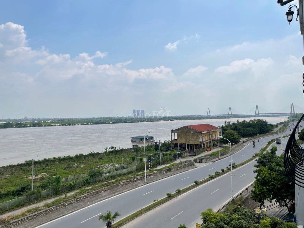 BÁN NHÀ MỚI - TÂY HỒ - THANG MÁY – VIEW THÀNH PHỐ VEN SÔNG