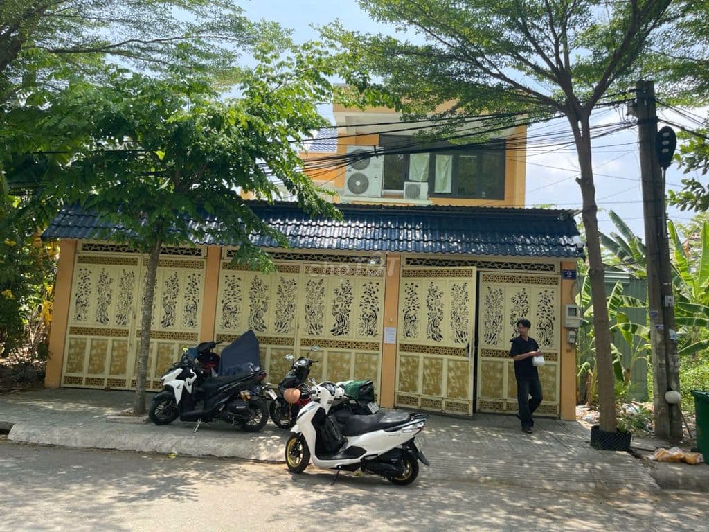 Bán nhà KDC Đông Dương, Đường Bưng Ông Thoàn Quận 9 236m2 15tỷ