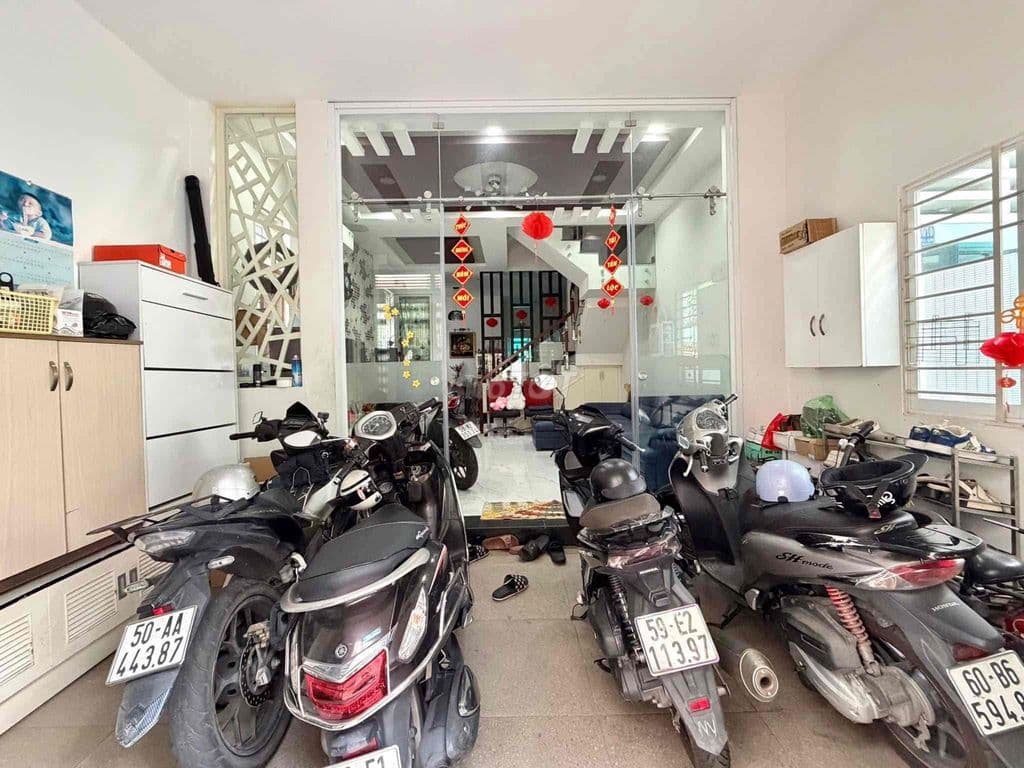 🔥NHÀ ĐẸP LÊ VĂN SỸ🔥DT VÀNG 4.5 X12M 🔥 SỔ HOA HẬU - 4PN - KO LG.QH - CH