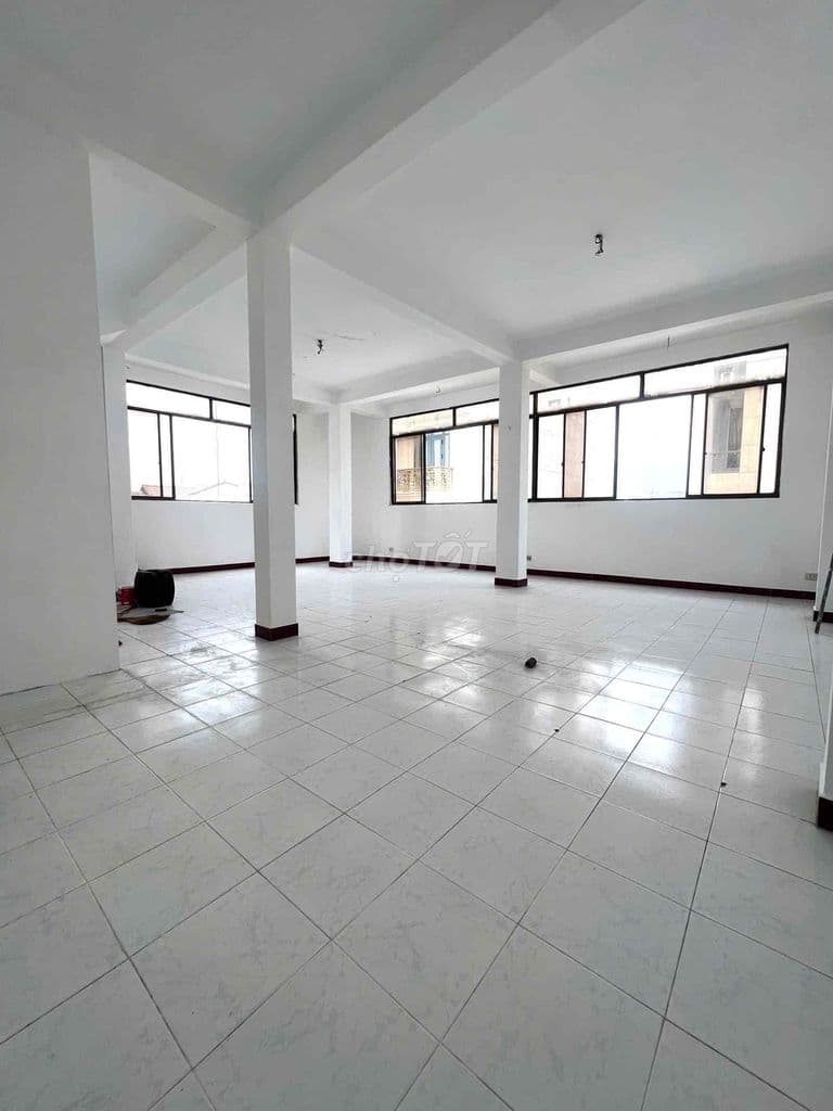 Giá 9Tỷ - Hẻm xe hơi tránh - Lạc Long Quân - Ngang 7M - 5 Tầng - 7PN - Ảnh 2