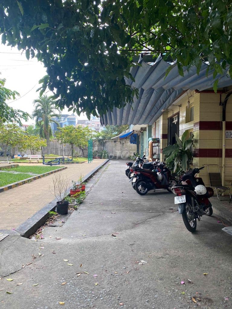 Chung cư sổ hồng riêng lâu dài. Lầu 1 thang bộ. DT 58m2 - Ảnh 2