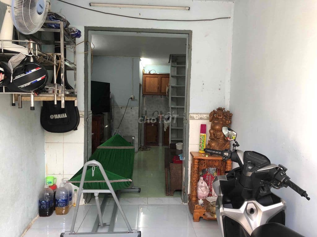 Nhà cần bán - Ảnh 2