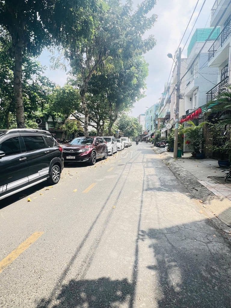 BÁN DẤT 200M2 HOÀNG DIỆU 2- NGANG KHỦNG 10M-TẶNG 2 DÃY TRỌ- XÂY 5 TẦNG