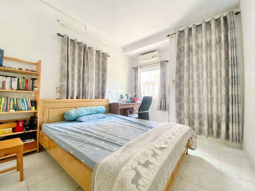 Chính Chủ kẹt tiền bán gấp nhà Hoàng Hoa Thám 62m2 8 tỷ 800 triệu - Ảnh 3
