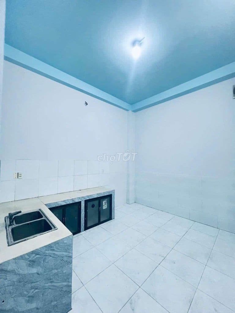 BÁN NHÀ 4*10 NHỈNH 3 TY, SỔ ĐẸP, GIÁP KÊNH THAM LƯƠNG - Ảnh 3