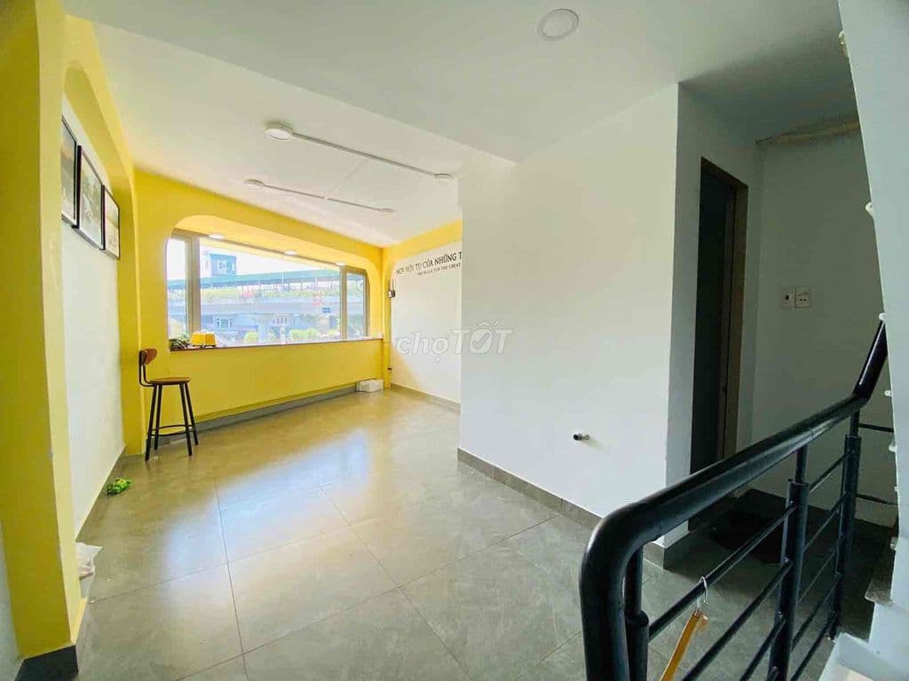 🌟 VỊ TRÍ VÀNG PHẠM VĂN ĐỒNG – 4 TẦNG – SÁT SÂN BAY – ĐẦU TƯ LỜI NGAY - Ảnh 2