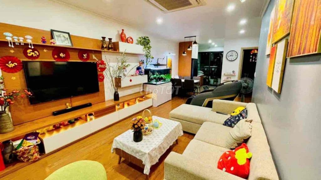 Bán CHCC Lĩnh Nam dt 100m giá 5.99tỷ SĐCC