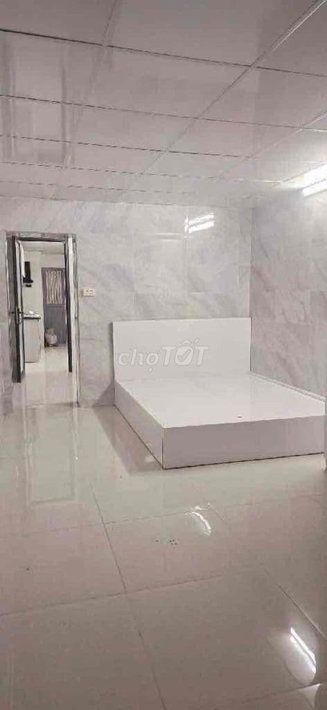 TT Thái Thịnh, tầng 1, 2 mặt ngõ thông thoáng, 2 cửa, 50m ra phố, KD