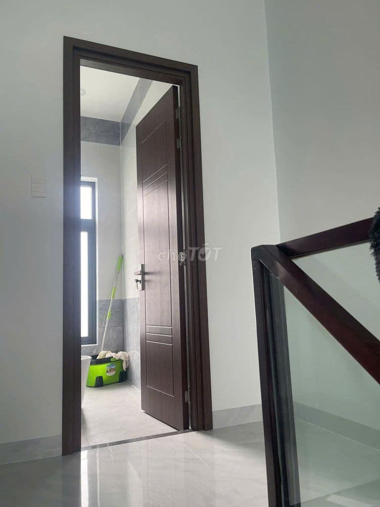 CHỦ NGỘP BÁN NHÀ NẰM SÁT QL22 DT 105M2 GIÁ 1TY1 - Ảnh 3