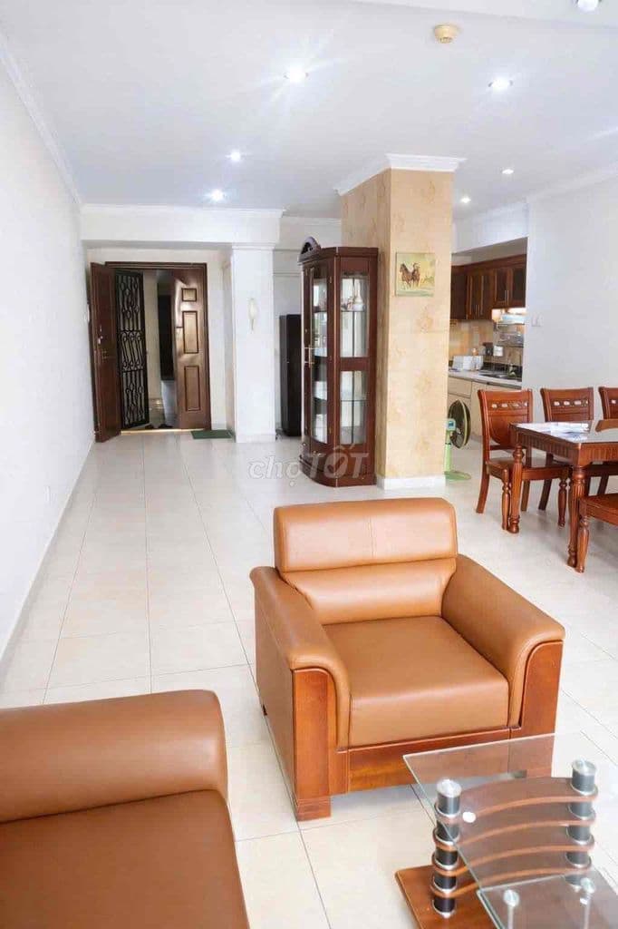 Hiếm. bán căn phúc yen 122m 3pn sổ riêng giá chỉ 5.3 tỷ. đủ nội thất.