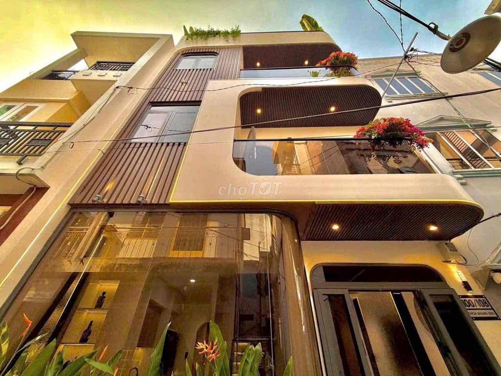 NHÀ ĐẸP Ở NGAY TT PHÚ NHUẬN - CHỦ GẤP BÁN GIẢM LIỀN 700Tr