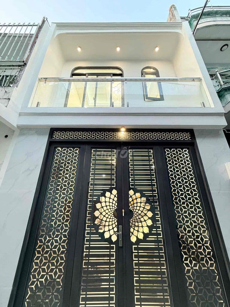 Bán nhà Full nội thất cao cấp - 2 tầng 3PN 2WC - Hẻm Khuông Việt