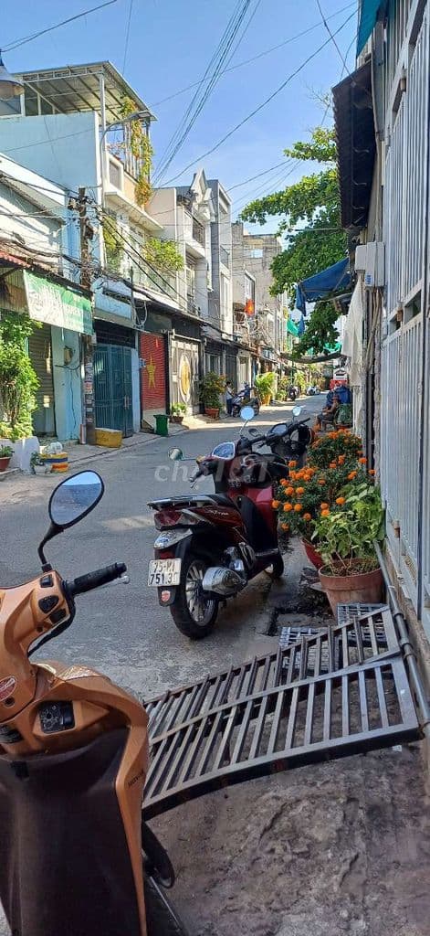 chính chủ dư 1 căn nhà nhựa thông 6m - Ảnh 2