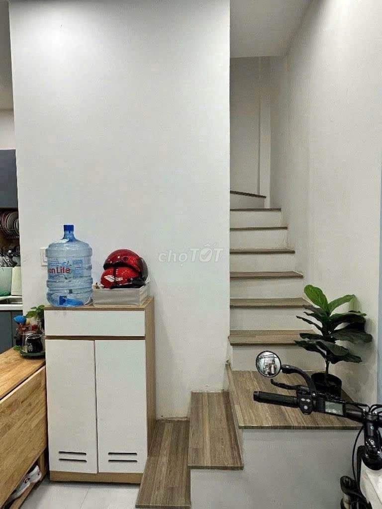 NHÀ ĐẸP Q4- HẺM 4m- 18m2- 2 TẦNG- CHỈ 2 TỶ NHỈNH - Ảnh 3