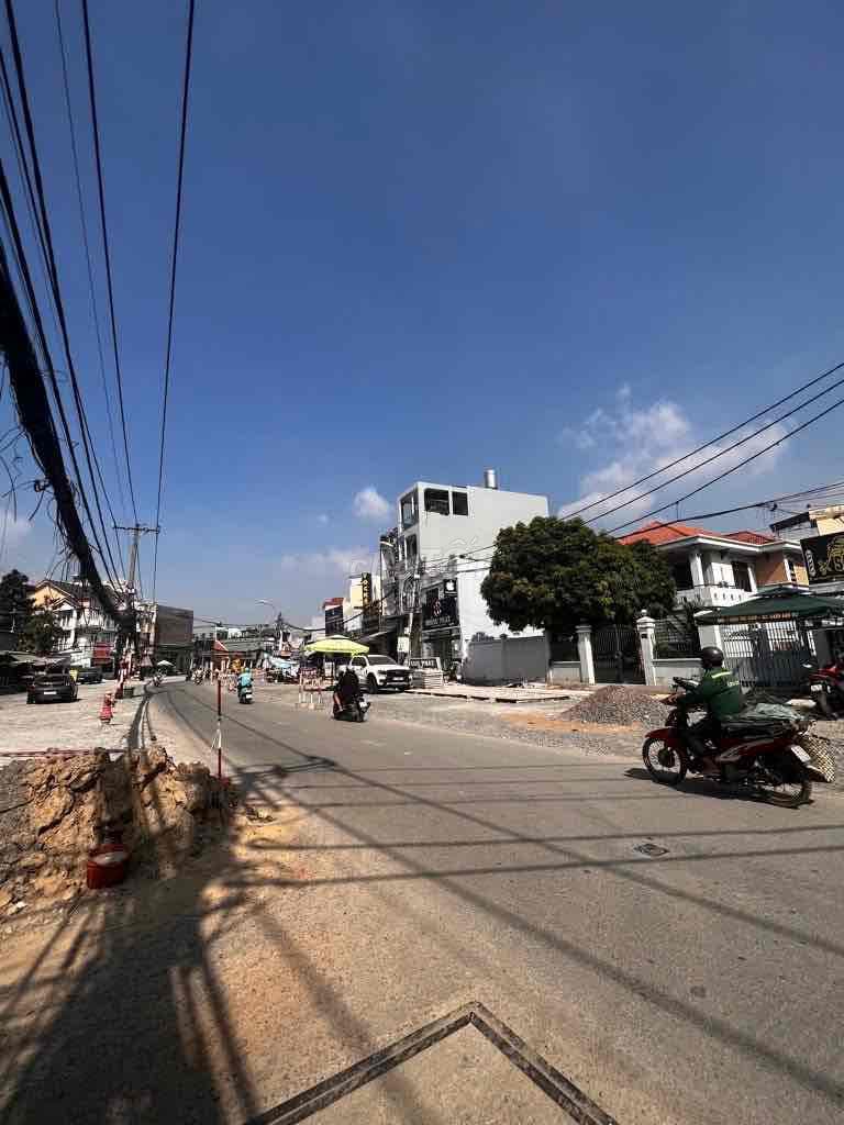 Đất đẹp khu dân cư đông đúc, đường Nguyễn Thị Định - Ảnh 3