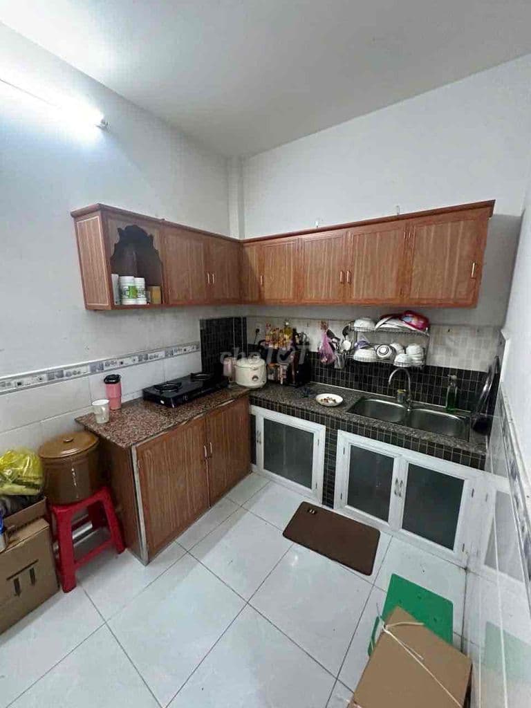 Bán nhà 1 Lầu Đúc 2PN 2WC Gần Chợ Gò Vấp Sổ Hồng Riêng 4.95T - Ảnh 2