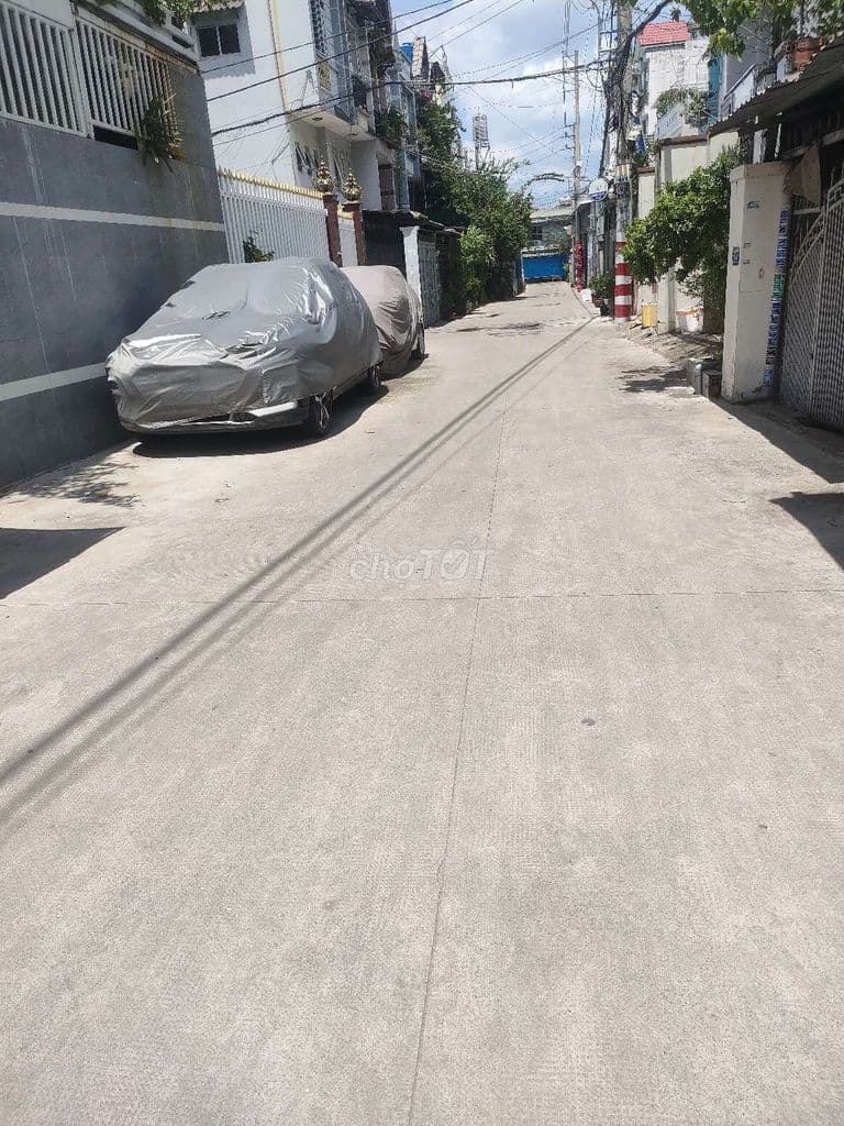 BÁN NHÀ QUẬN 12 HẺM XE HƠI ĐƯỜNG HUỲNH THỊ HAI PHƯỜNG TÂN CHÁNH HIỆP