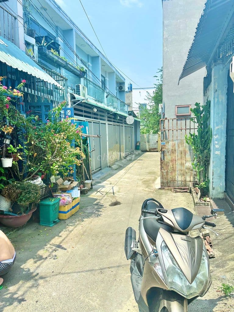 Đất rẻ 4x20m_ Ngay Thị Trấn Hóc Môn_ Sát bên trường học Lý Thường Kiệt - Ảnh 2