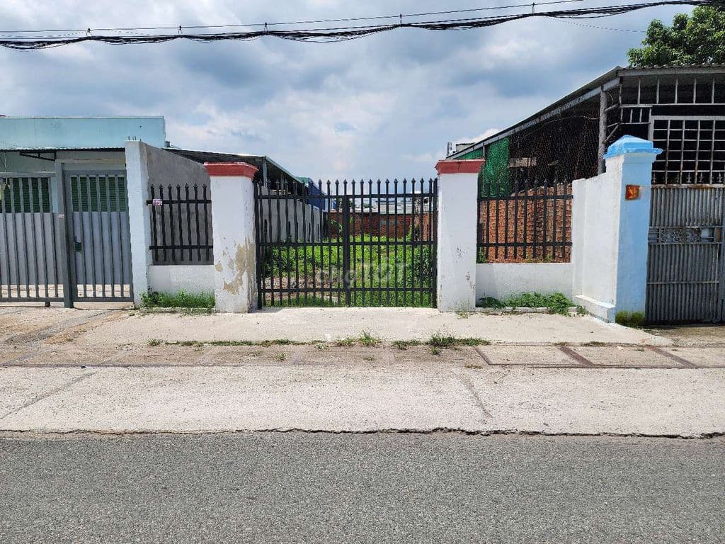 Kẹt nợ bán nhanh trong tháng 196m2 đất SHR, 550 tr