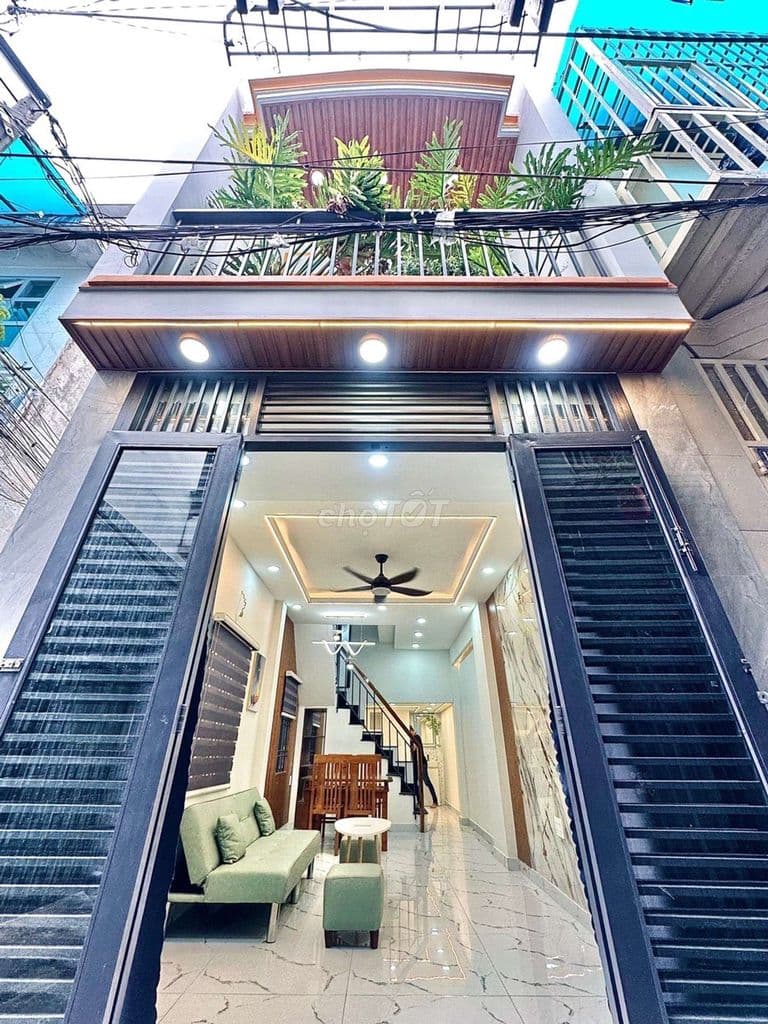 NGUYỄN TƯ GIẢN P12 GV DT,3*10 1TRỆT 2LẦU 3PN CHỈ HƠN 3 TỶ