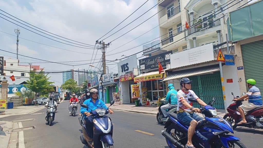 NHÀ MẶT TIỀN 4 TẦNG DT 4Mx21M TIỆN KHAI THÁC DÒNG TIỀN- GIÁ CHỈ 8,x TỶ - Ảnh 2