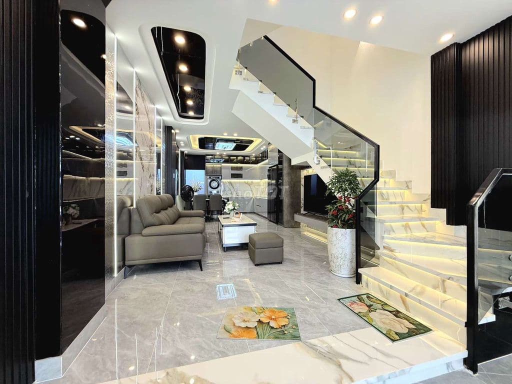 Gần Phú Mỹ Hưng Quận 7 4x15m 3 tầng 4pn xe hơi ngủ trong nhà 6.78tỷ - Ảnh 3