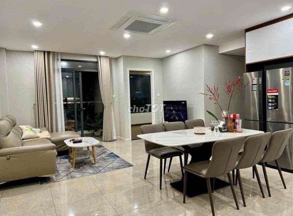 CHÍNH CHỦ CẦN TIỀN CẮT LỖ BÁN GẤP CĂN HỘ SUNRISE CITYVIEW 2P QUẬN 7