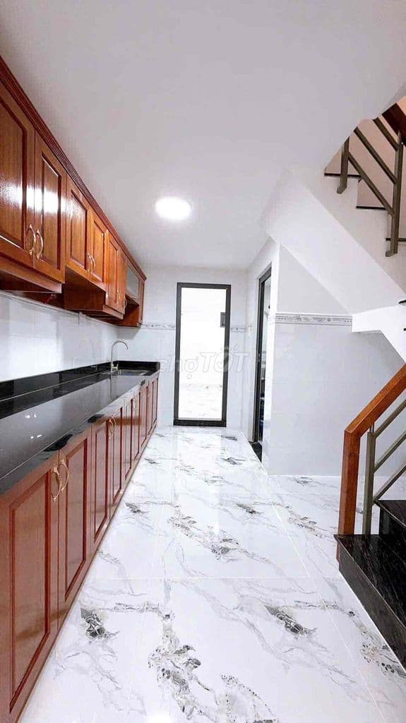 NHÀ SIÊU NGON - QUẬN 4 – 4 TẦNG BTCT - HẺM RỘNG– CÁCH MT 30M4,599 Tỷ - Ảnh 3