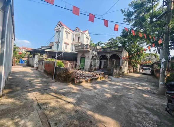 bán lô đất Chúc Sơn giá nhỉnh 3 tỷ - Ảnh 2