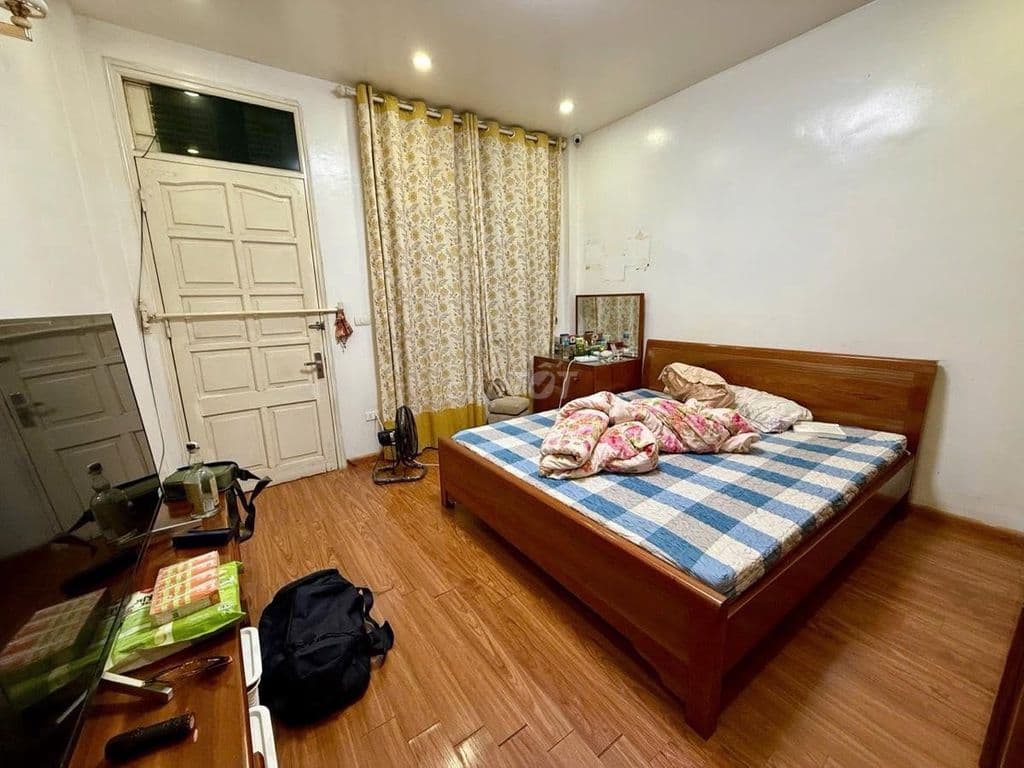 bán nhà 70m ra phố Lê Trọng Tấn khu VIP - Ảnh 2