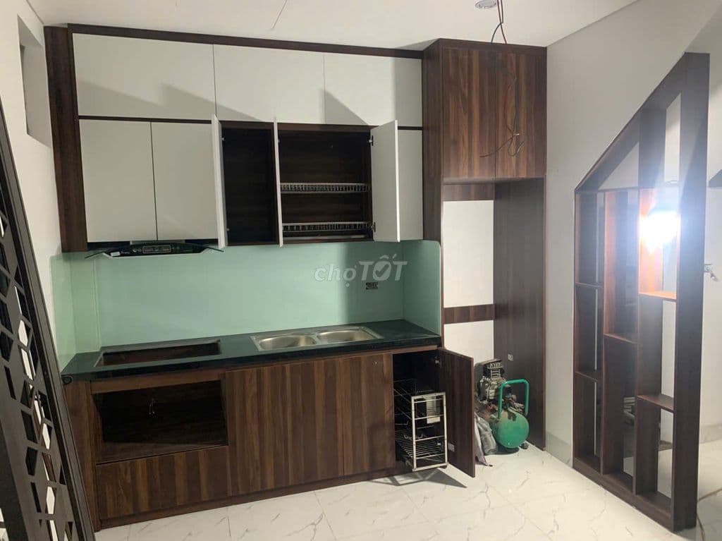 Nhà xây mới Vũ Hữu sát Nguyễn Quý Đức Khuất Duy Tiến Lê Văn Lương - Ảnh 2