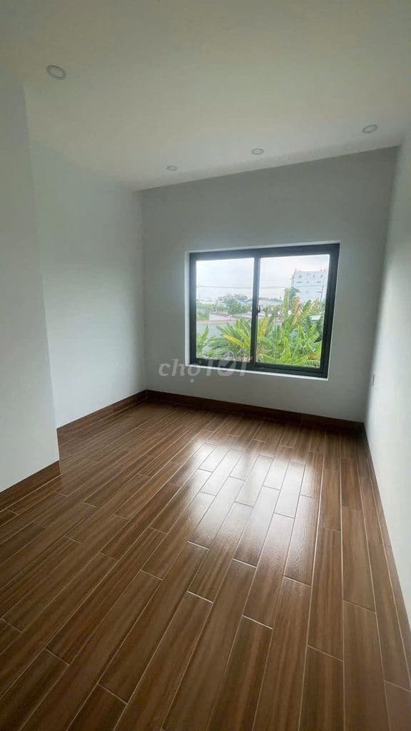 CHỦ NGỘP BÁN NHÀ NẰM SÁT QL22 DT 105M2 GIÁ 1TY1 - Ảnh 2