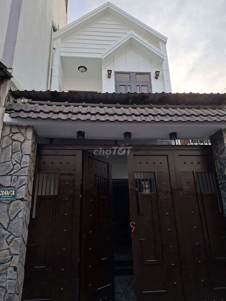 CẦN BÁN GẦP NHà .PĐHT Q12 DT 4X21. 1 Trệt 1Lầu 2PN .2WS XE Hơi.6tỷ450