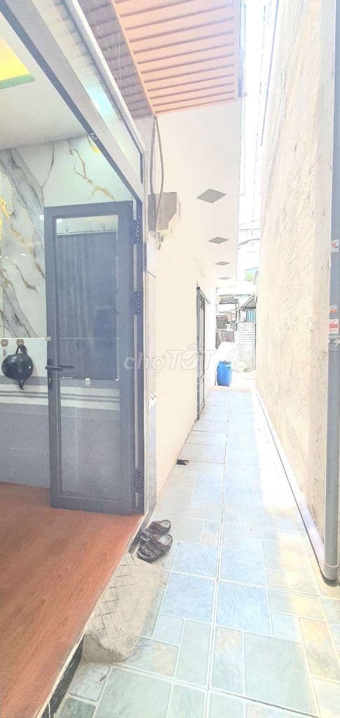 NHÀ BÁN SÁT CHỢ HIỆP THÀNH 13.HẺM XE HƠI VÔ - Ảnh 3