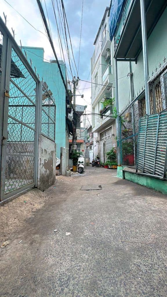 Bán Khuôn Đất Đẹp Âu Dương Lân P.3 . DT 3m5 ×18. GIÁ 5TY980.