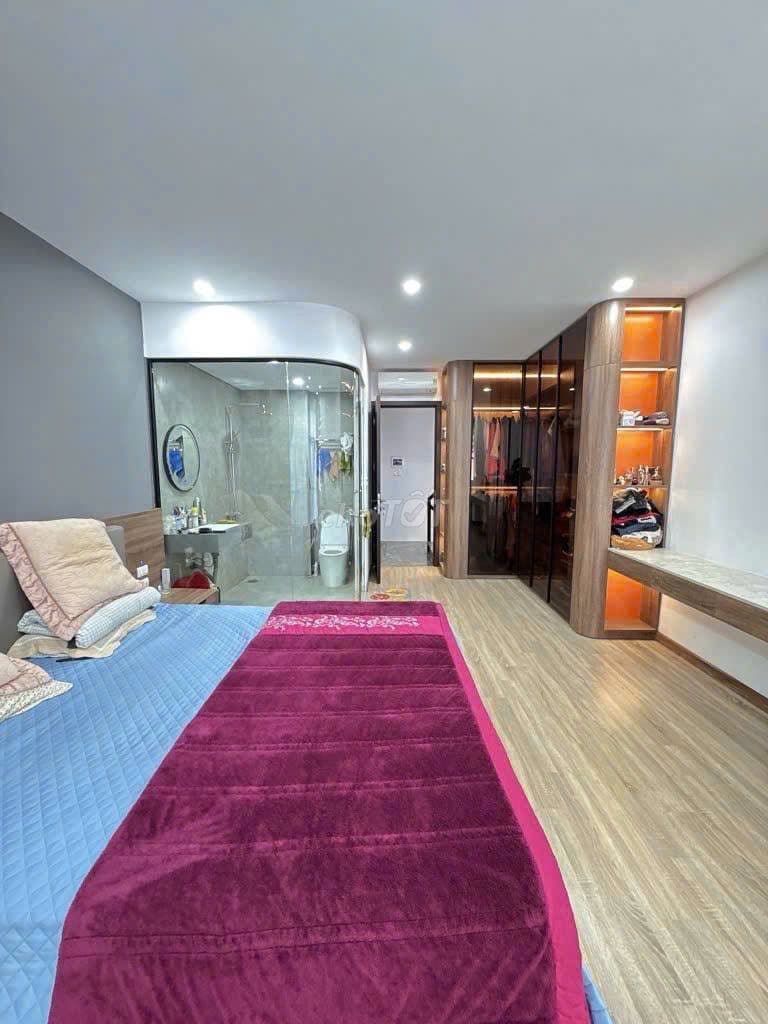 Nhà Nguyễn Sơn Long Biên , Ô Tô Vào Nhà , Lô Góc Sổ Đẹp - Ảnh 3