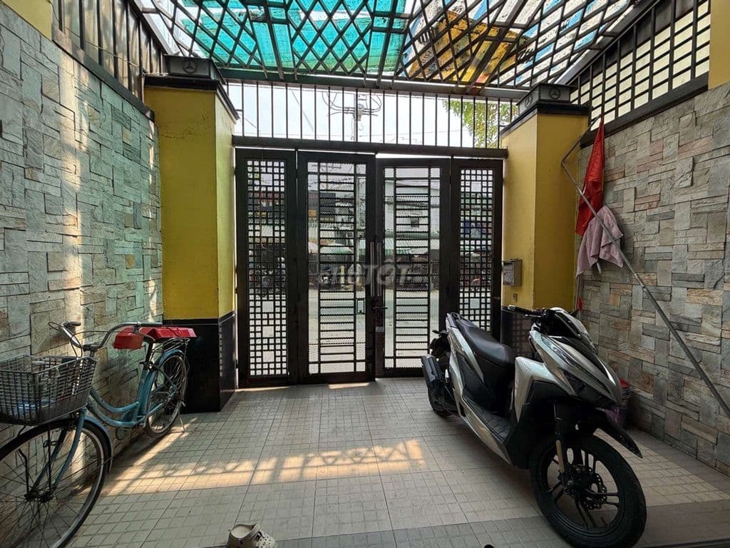 CHỦ NGỘP BÁN NHÀ MTKD SÁT PHAN VĂN HƠN KO LỘ GIỚI GIÁ NHỈNH 12TY - Ảnh 2
