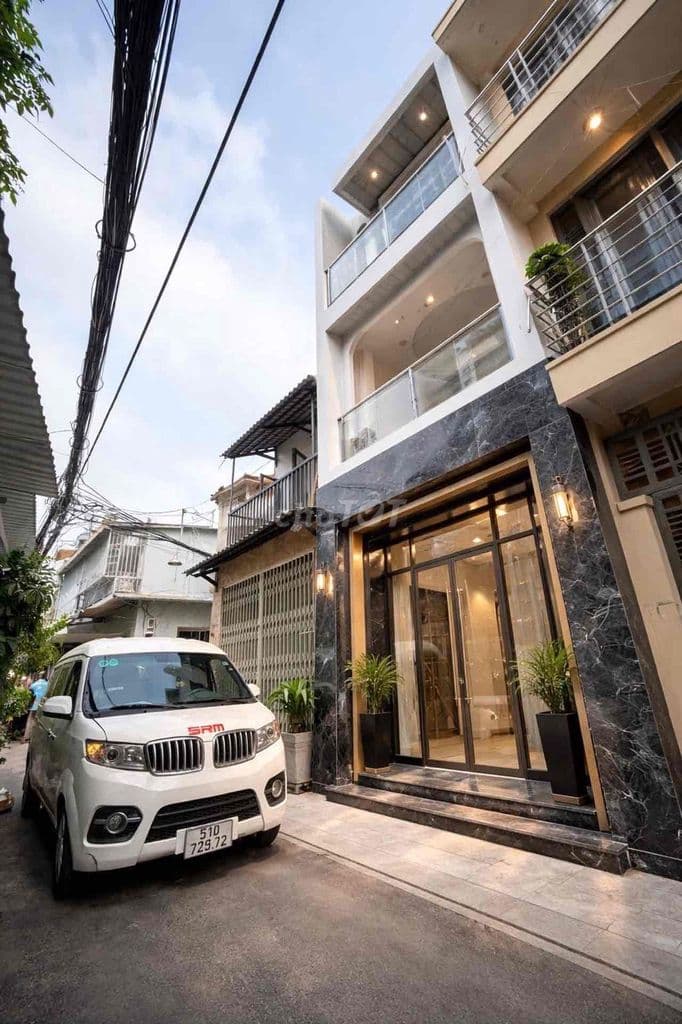 Hàng hiếm - HXH Oto nhỏ tới nhà thông Gò Vấp (ĐS2) Giáp Tân Bình , Sân