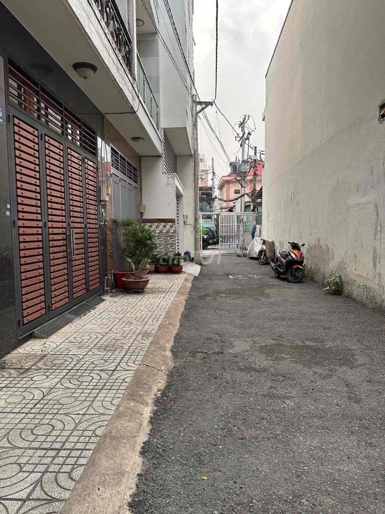 Bán Gấp Nhà 1 Đời Chủ, HXH ,Trường Chinh, DT 100m2 Chỉ 5,8 Tỷ TL - Ảnh 3
