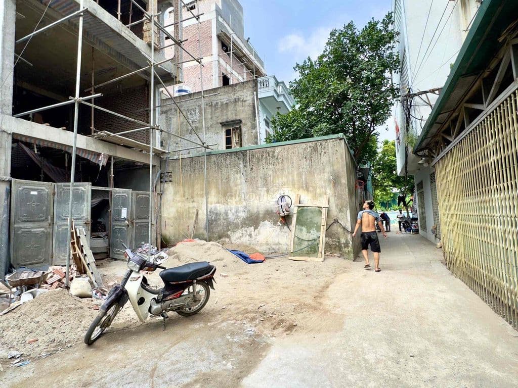 BÁN NHÀ PHÚC LỢI 100m2 XÂY 6 TẦNG,ĐƯỜNG THÔNG Ô TÔ TRÁNH NHAU - Ảnh 2